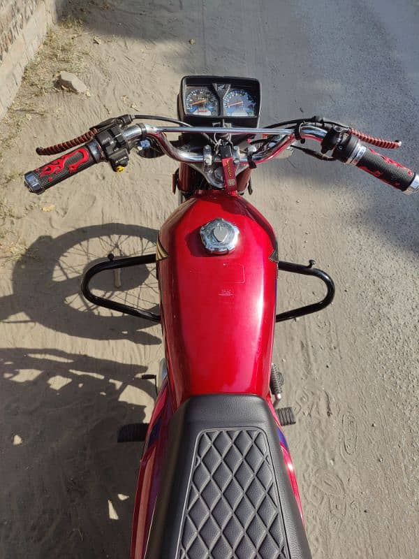 For Sale: Honda CG125 (2022 Model) - Excellent Condition 5