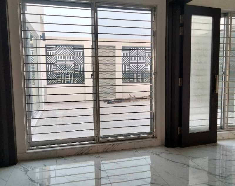 1 Kanal Upper Portion For Rent In DHA Phase 4,Block CC, Lahore. 4