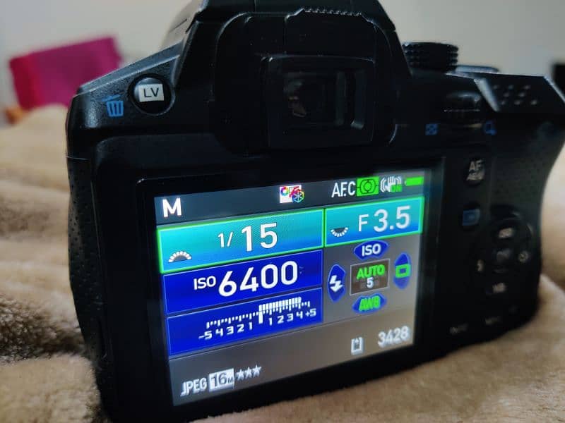 pentax k30 dslr camera betr then canon600d 700d nikon d3200 d3300 70d 4