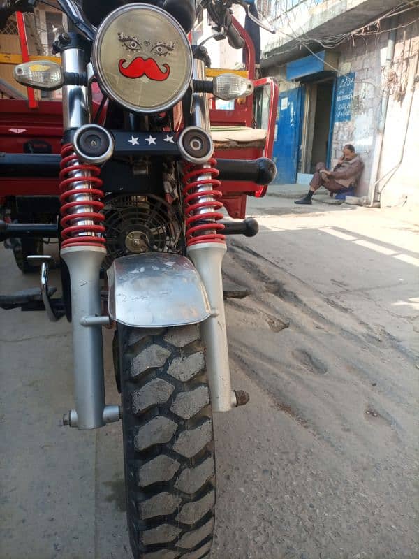 I am selling my new Asia loader rickshaw 150cc 16