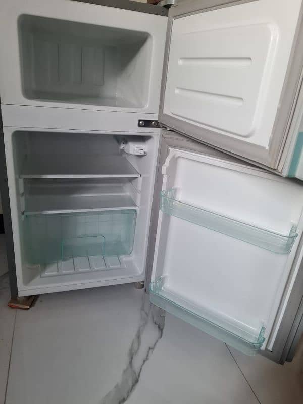 Two door mini fridge 5