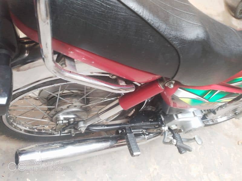 Honda CD70 in new condition 3