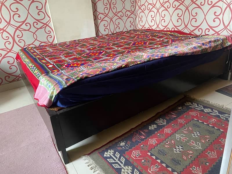 bed for sale urgent 1