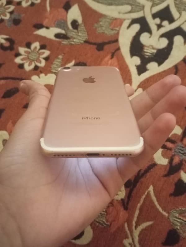 iphone 7 128 GB 4