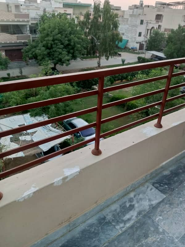 Brand New Portion 240 Sq Yards 1st Floor with Roof 4 Beds DD in Block 7 Gulistan e Jauhar 3