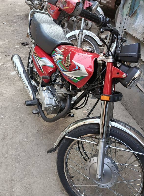 Honda 125 red 0