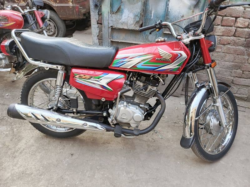 Honda 125 red 1