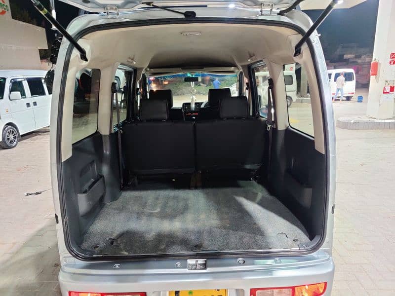 Daihatsu Hijet 2011 9