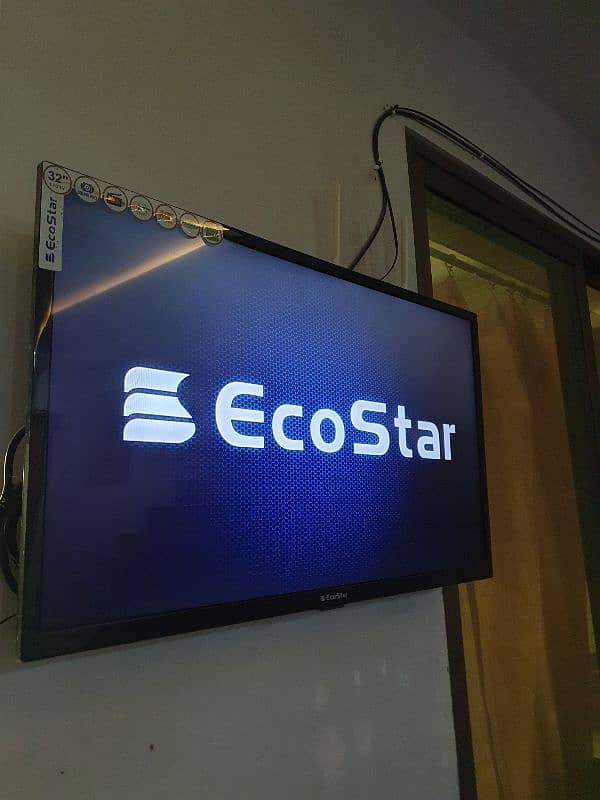 Ecostar LED TV  32" 0