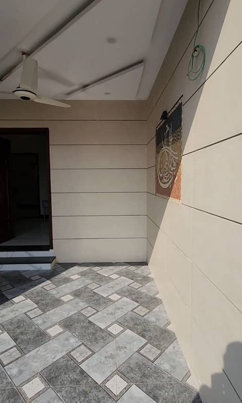 5 marla reasonable brand new Spanish House for sale in Sector F 7