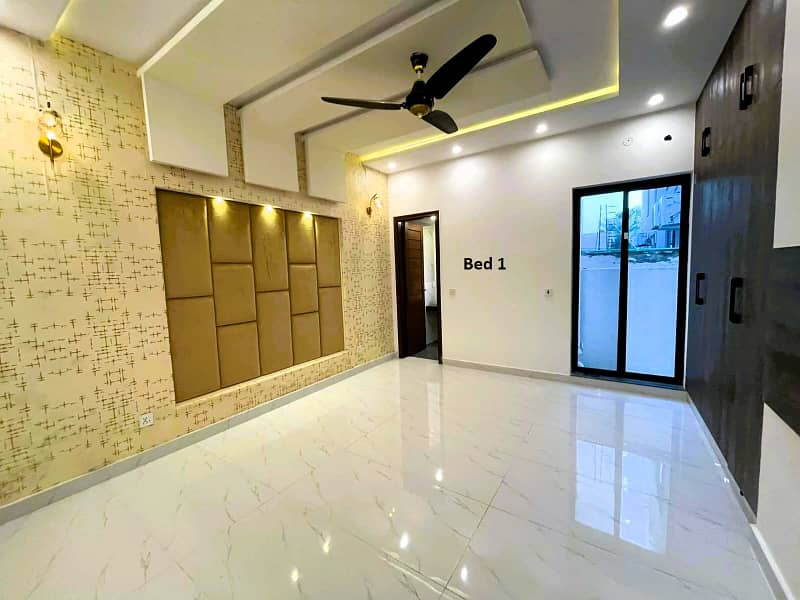 10 Marla Brand New House for Sale in Gulmohar block Bahria Town Lahore 17