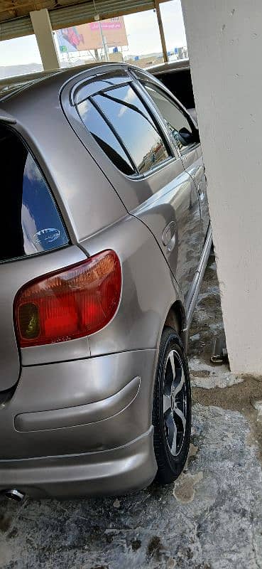 Toyota Vitz 2003 1