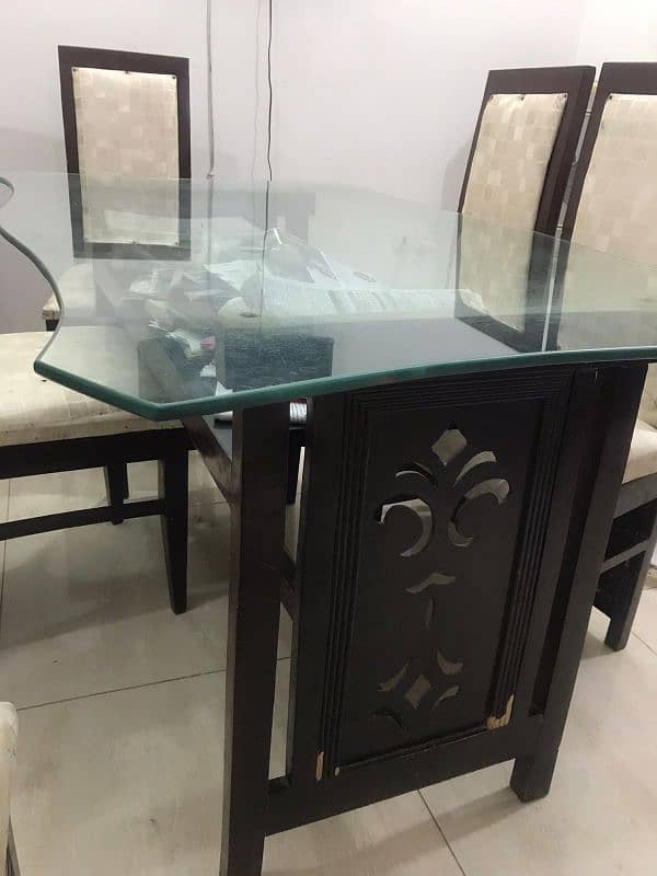 selling 6 wooden chair and 8mm glass top dining table 1