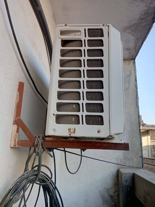 Dawlance inverter 1.5 tan ac for sale good condition 1