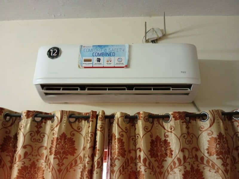 Dawlance inverter 1.5 tan ac for sale good condition 3