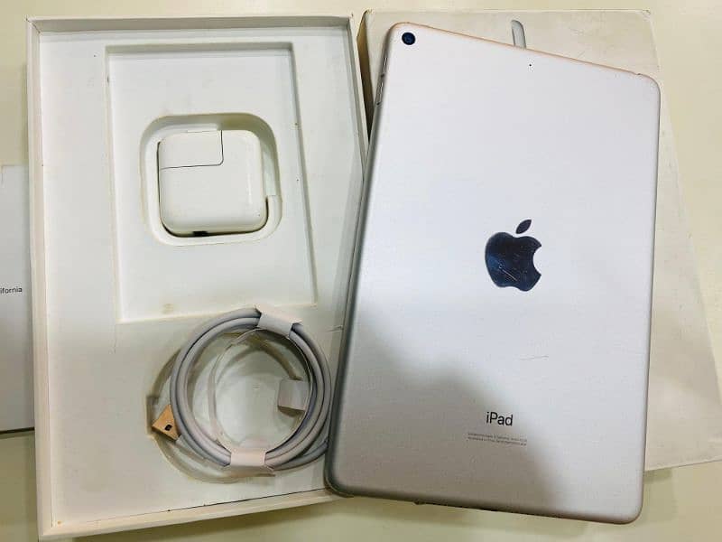 iPad Mini 5 Complete Box O3OOOO86O13 3