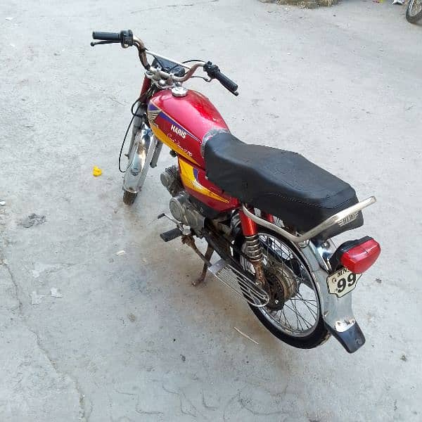 Honda CD 70 6