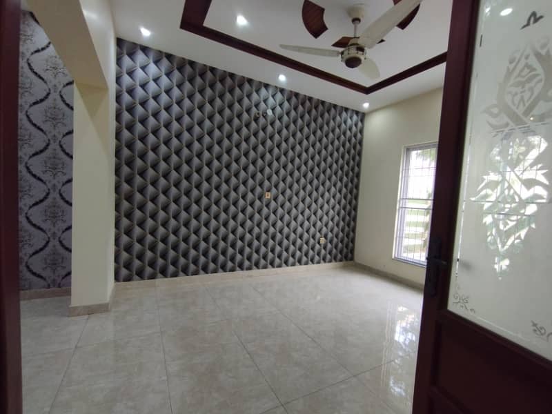 8 Marla Brand New House Available for sale in DHA 11 phase 1 4