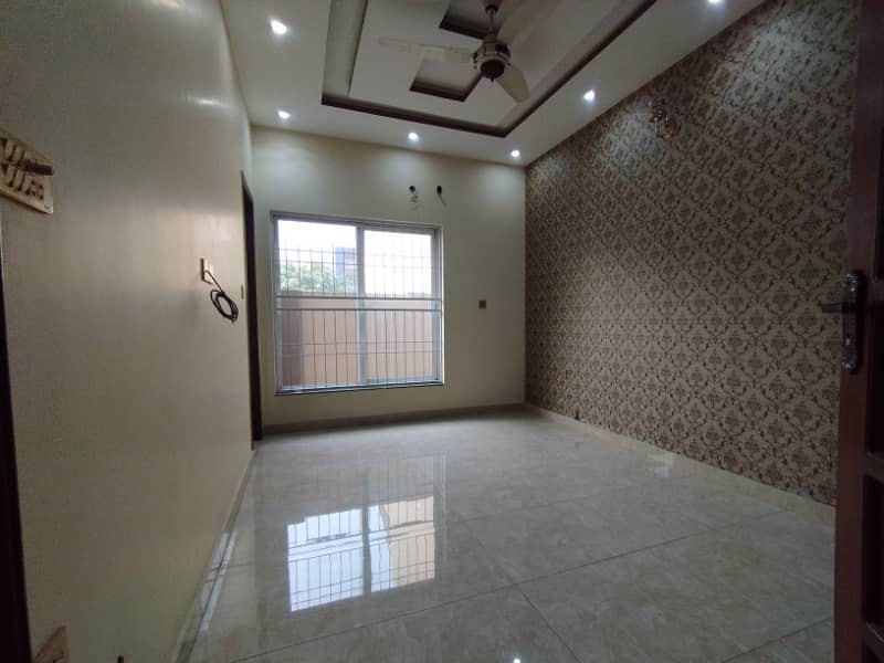 8 Marla Brand New House Available for sale in DHA 11 phase 1 15