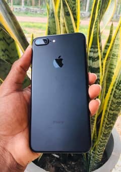 iphone 7 plus 128 gb ( jv )black colour