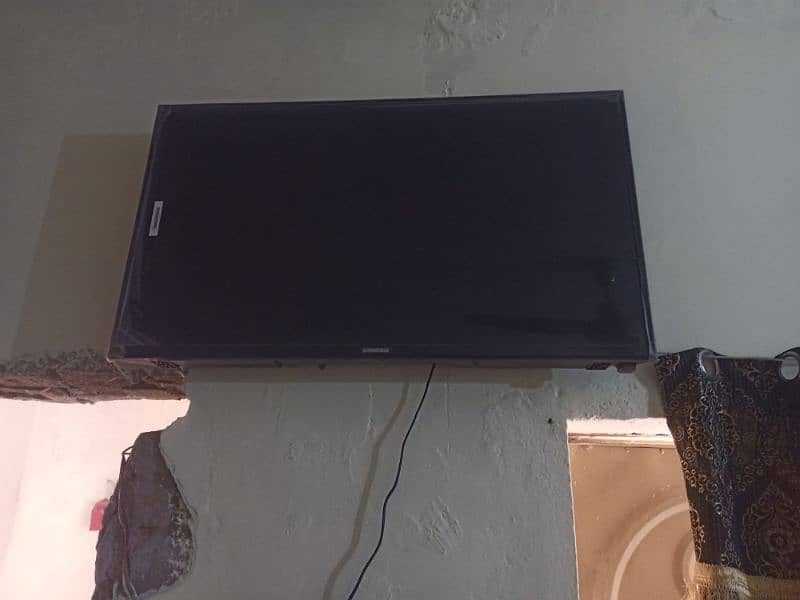 LED SMART 44" 0