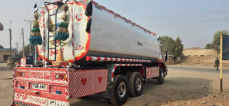 Hino FF Oil Tanker 25K. l 10 Wheeler 10