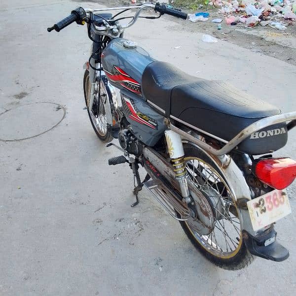 Hero motorcycle 70 cc 6