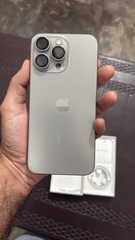 IPHONE 15 PRO MAX 256GB NATURAL TITANIUM 3