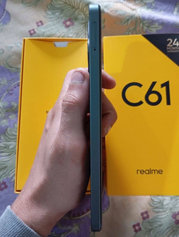 Realme C61 7 days used only 6/128 gn 5