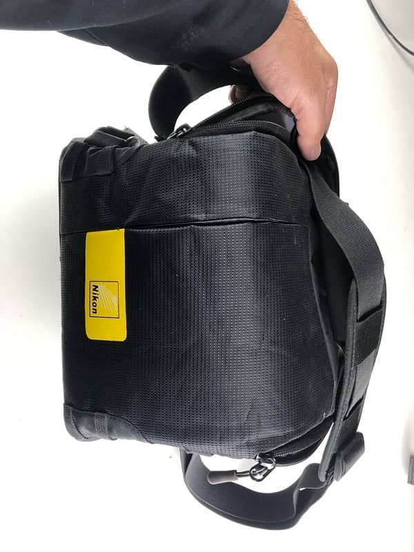 NIKON Camera DSLR D5200 with free Nikon Bag 1