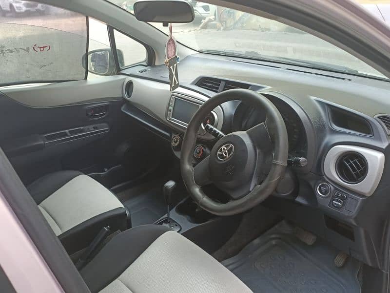 Toyota Vitz 2010 5