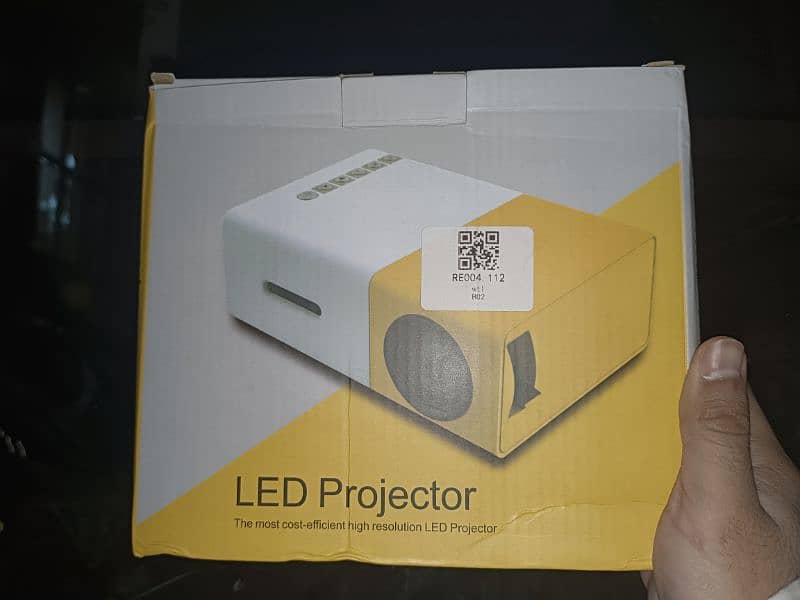 YG300 LED Projector 0