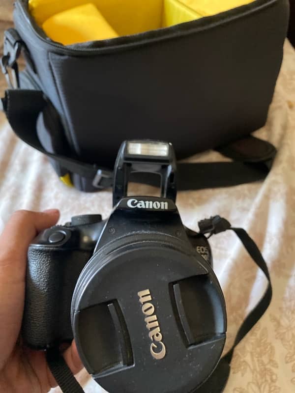 canon 1300D 4