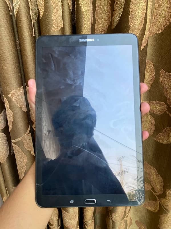 samsung SM-T560 tab for sale 1