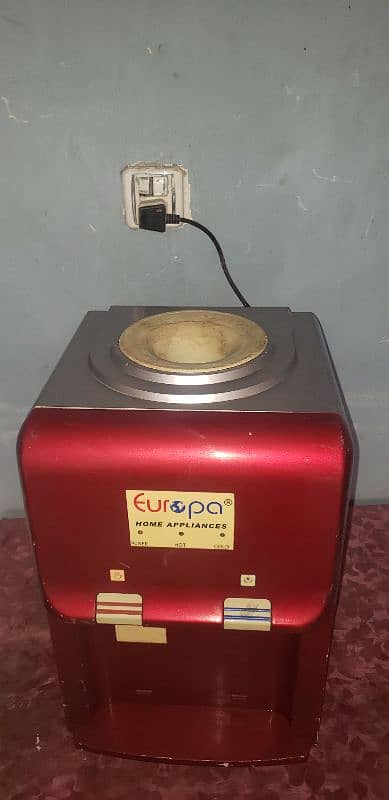 Europa Water Dispanser 1