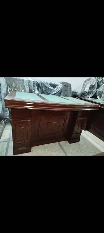 Office Exactive table (2.5/4 3/5 3/6) (Delivery all over Pakistan) 5