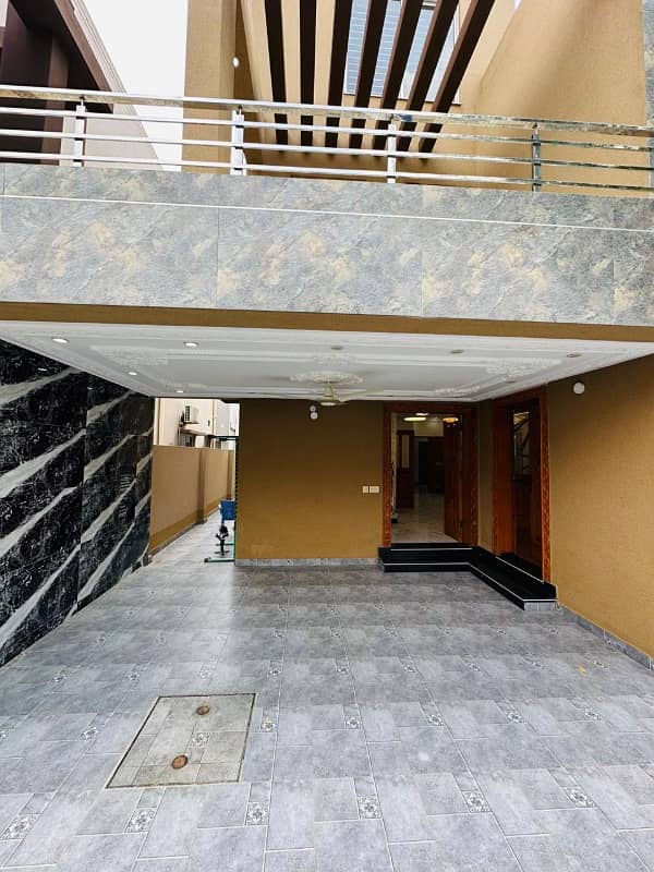 defence raya 10 Marla luxury House For Sale in Bahria Town Lahore 0