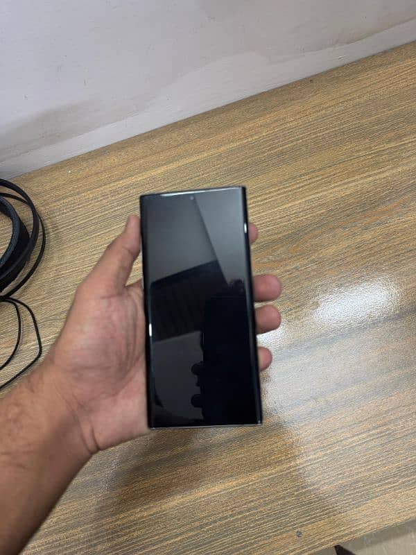 Samsung Note 10 plus 12/256gb 7