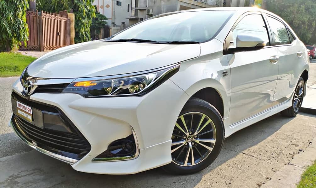 Corolla ALTIS X 2023 For  Wedding / Party / Pick & Drop / City Tour 2