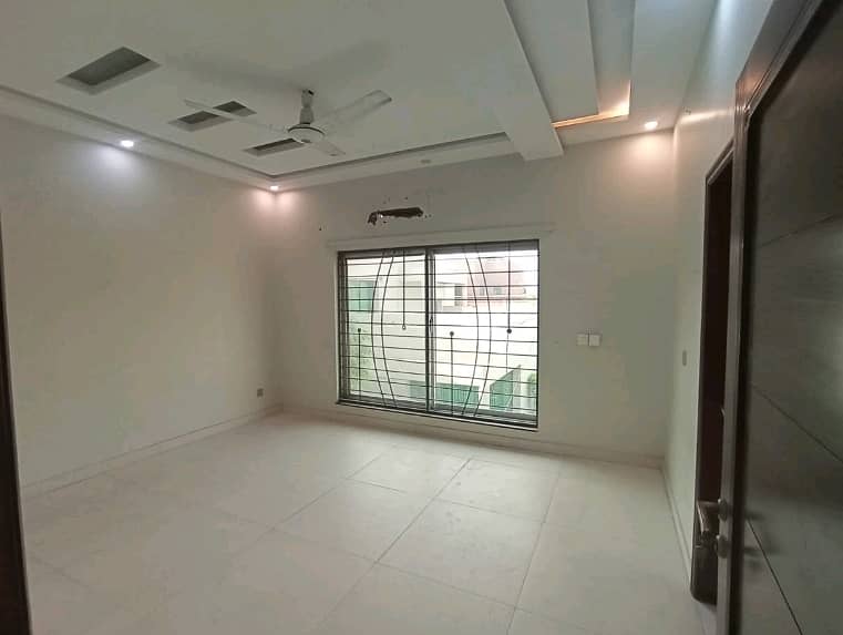 Upper Portion 1 Kanal For rent In DHA Phase 1 - Block J 11