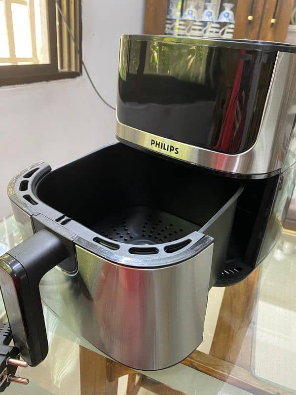 Phillips Air fryer 4