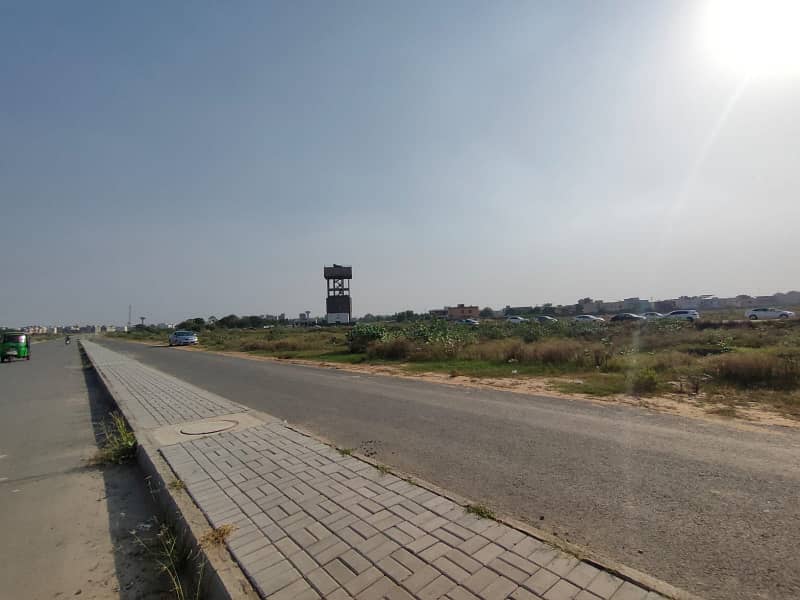 10 Marla Marvelous Location Plot No 1083 For Sale Dha Phase 5 M Block Ext Lahore 2