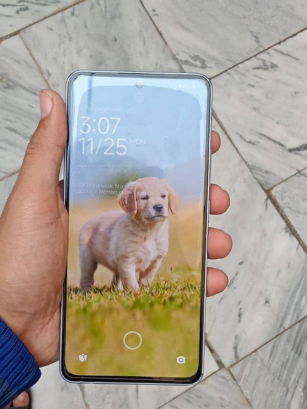 Redmi note 13 8 128 with full box and warnty 10 months 2