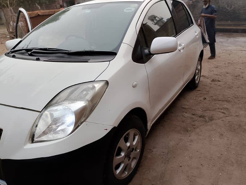 Toyota Vitz 2010 2