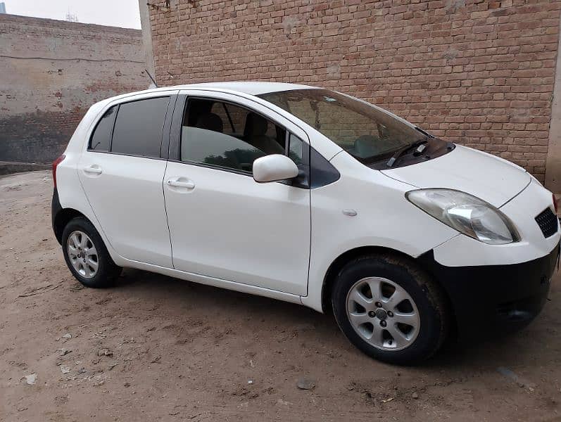 Toyota Vitz 2010 6