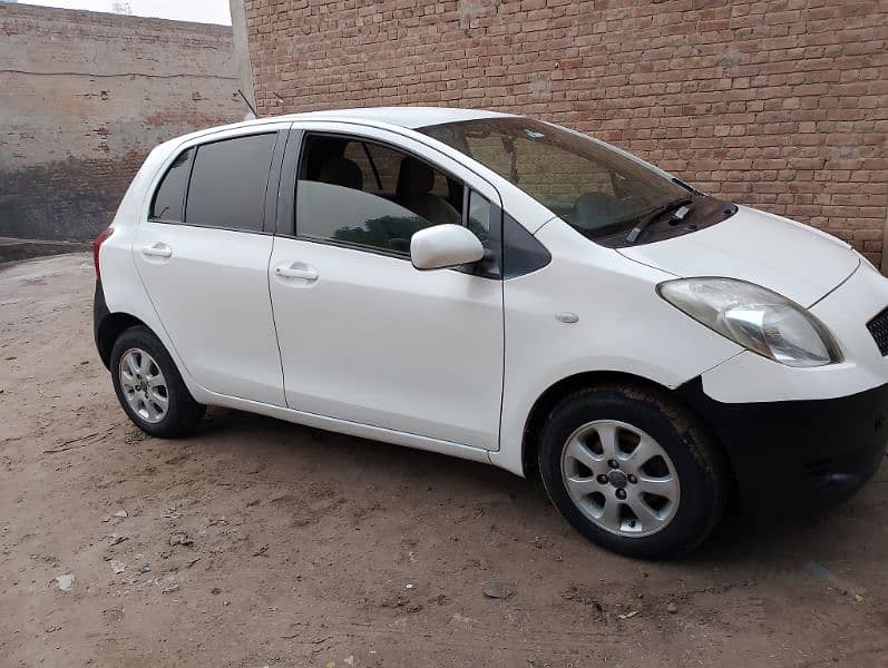 Toyota Vitz 2010 7