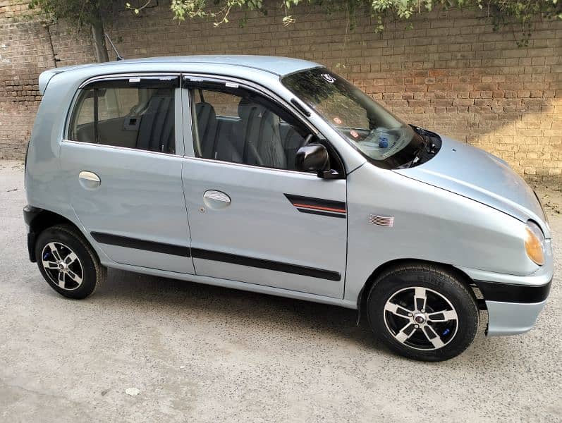 HYUNDAI SANTRO EXEC 2006 5