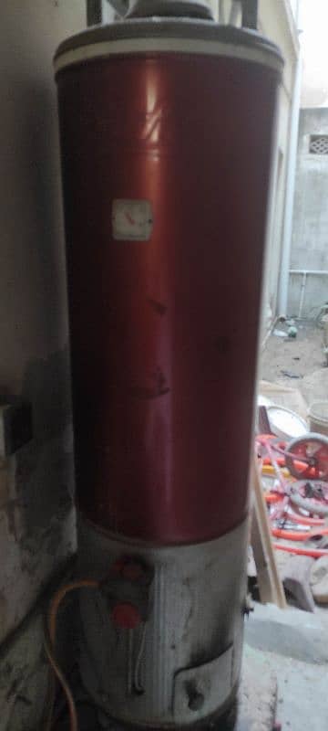 Gas Geyser in Gulshan e Hadeed 2