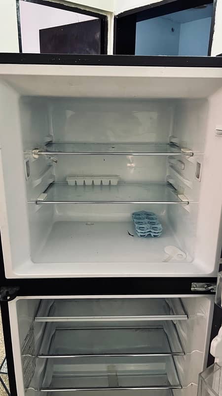 Haier refrigerator Model:306IDBT 6