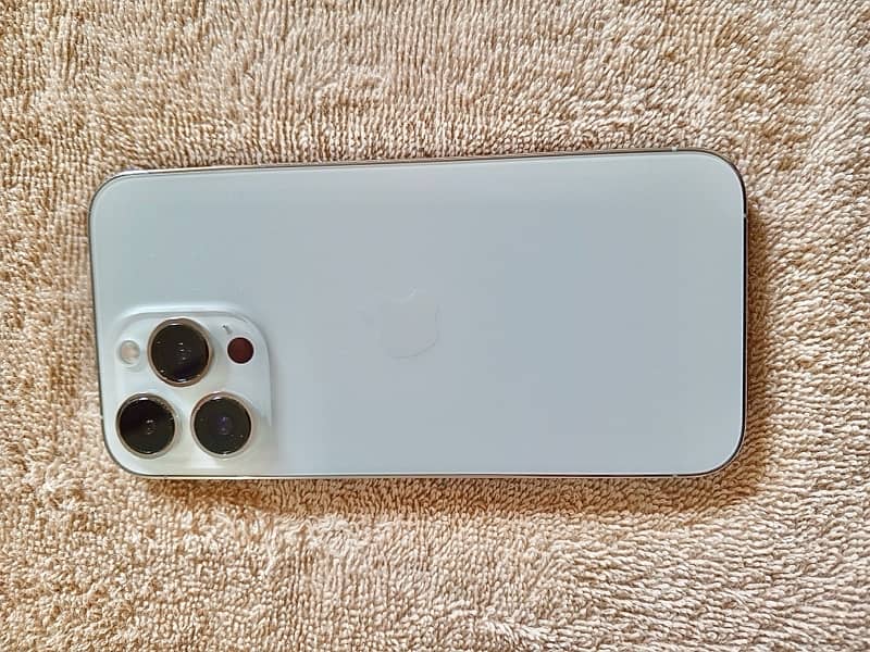 iPhone 13 Pro 256GB White 18